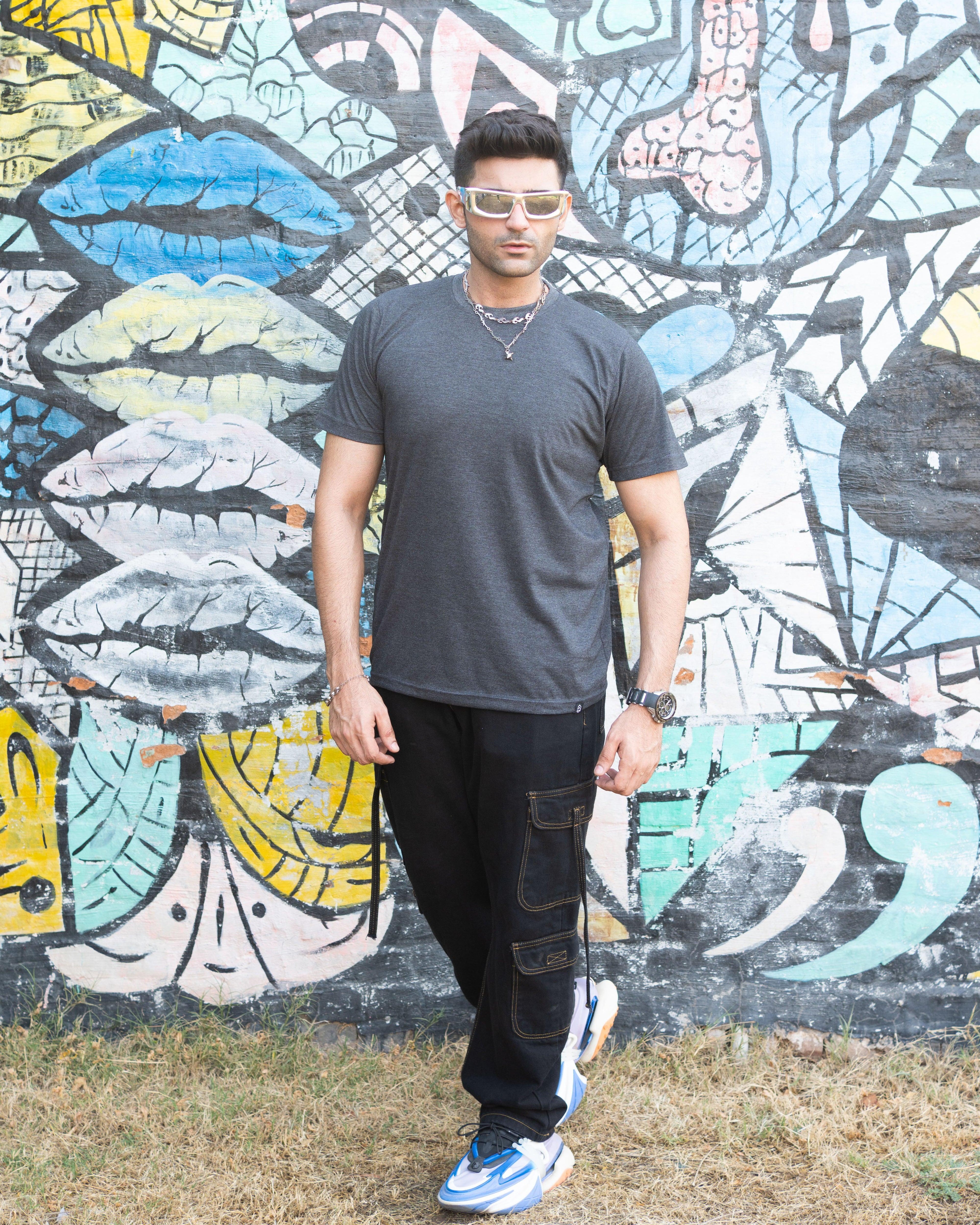 Charcoal Basic Tee - Surteez