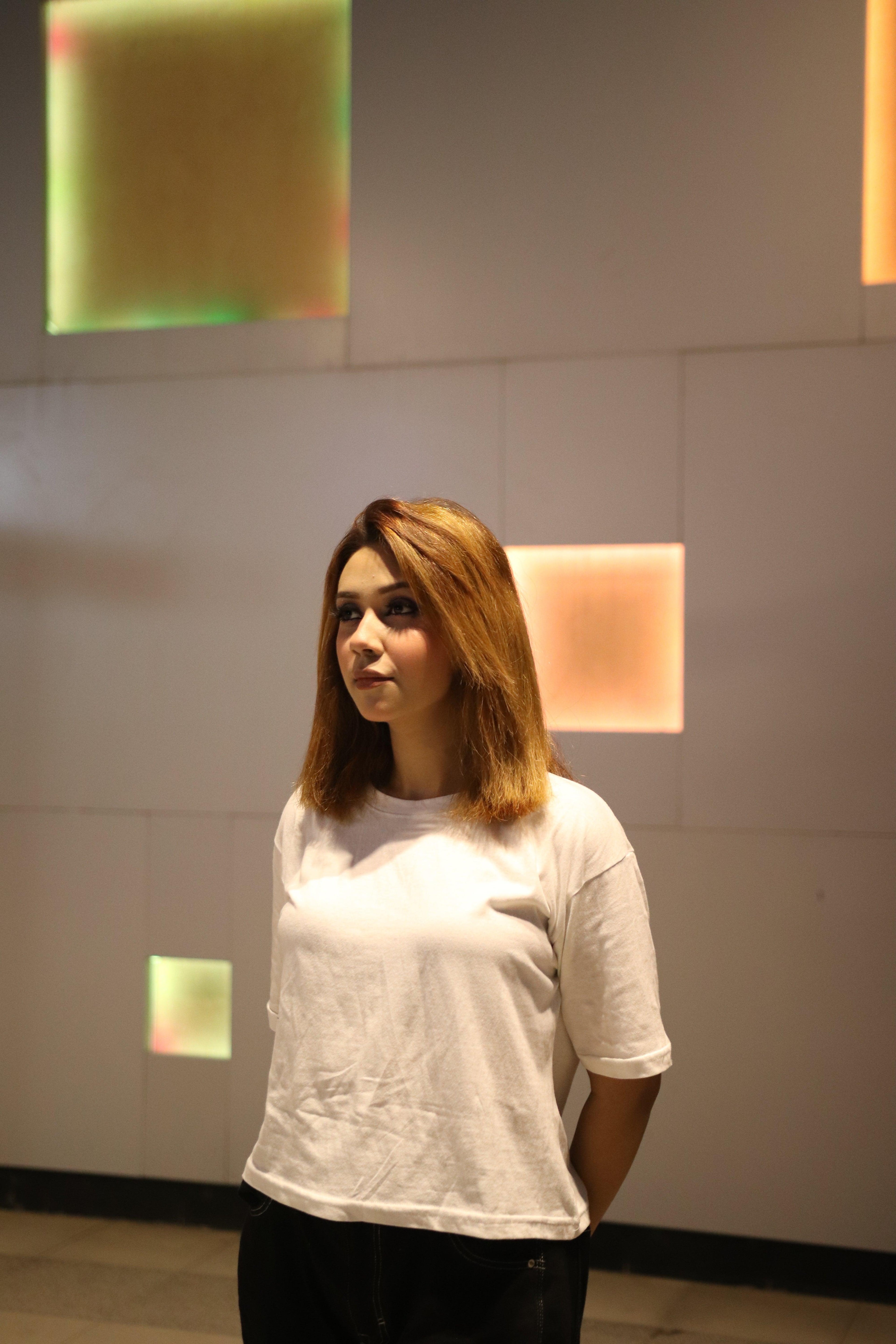 White Crop Top - Surteez