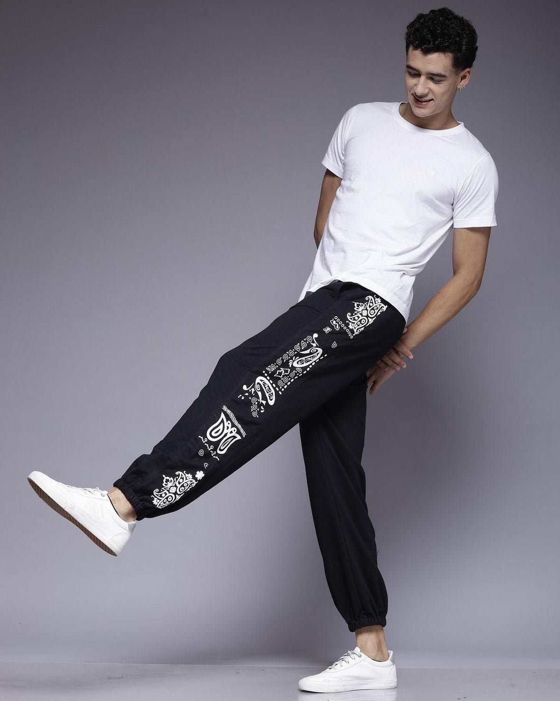 Black Motif Patch Baggy Trouser - Surteez