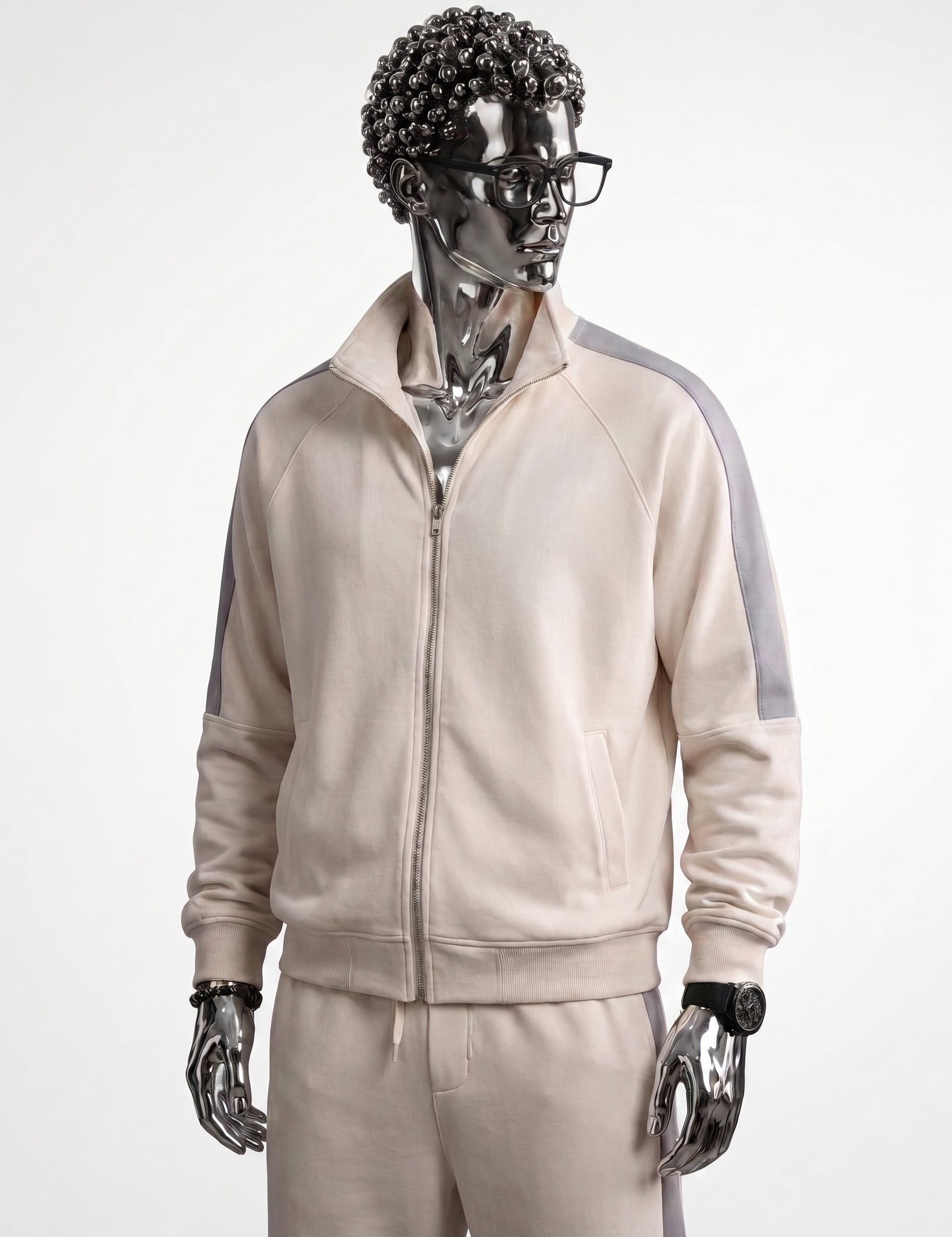 Enhance_garment_image_background_2K_202608271200.jpg