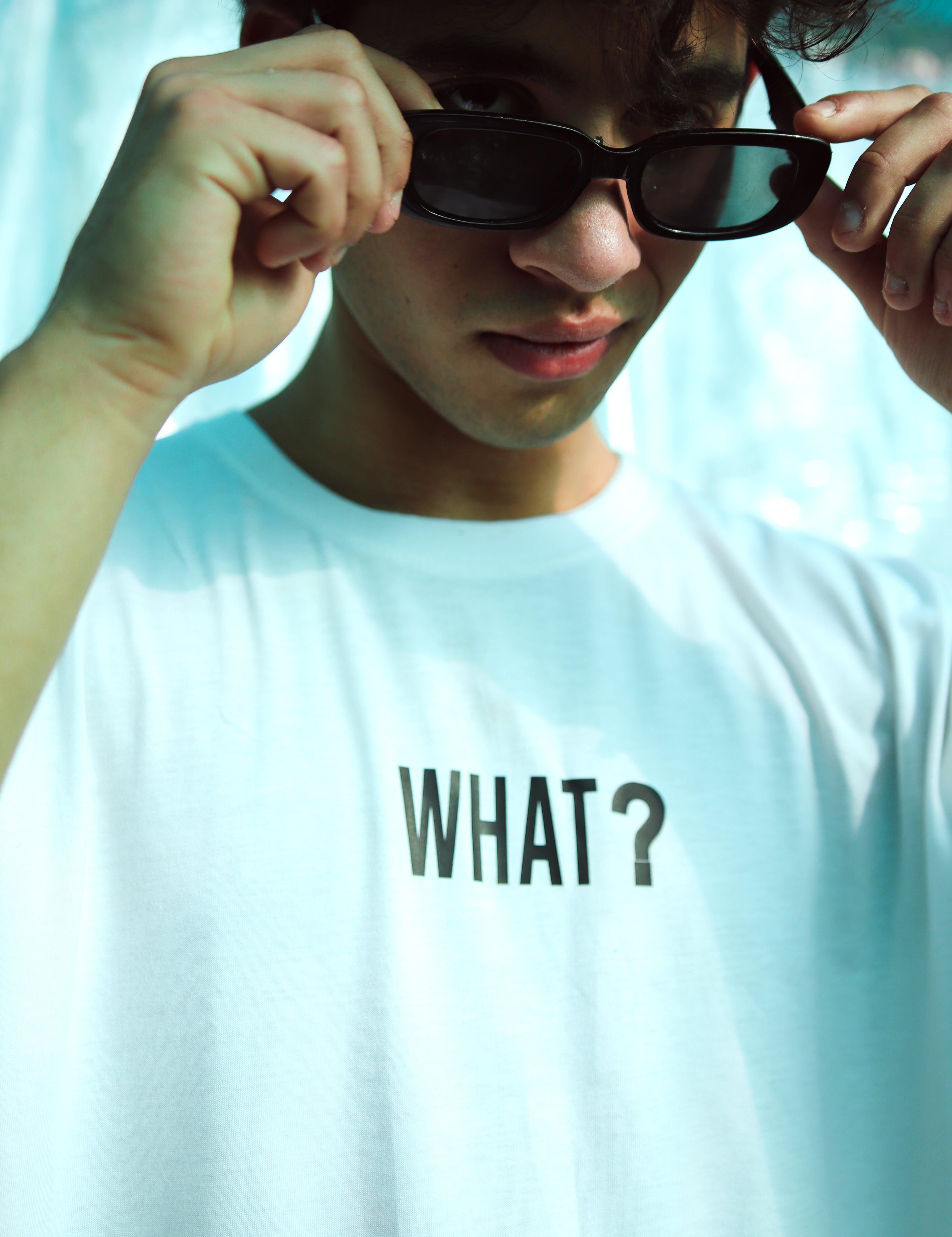 Oversize What T-Shirt - Surteez