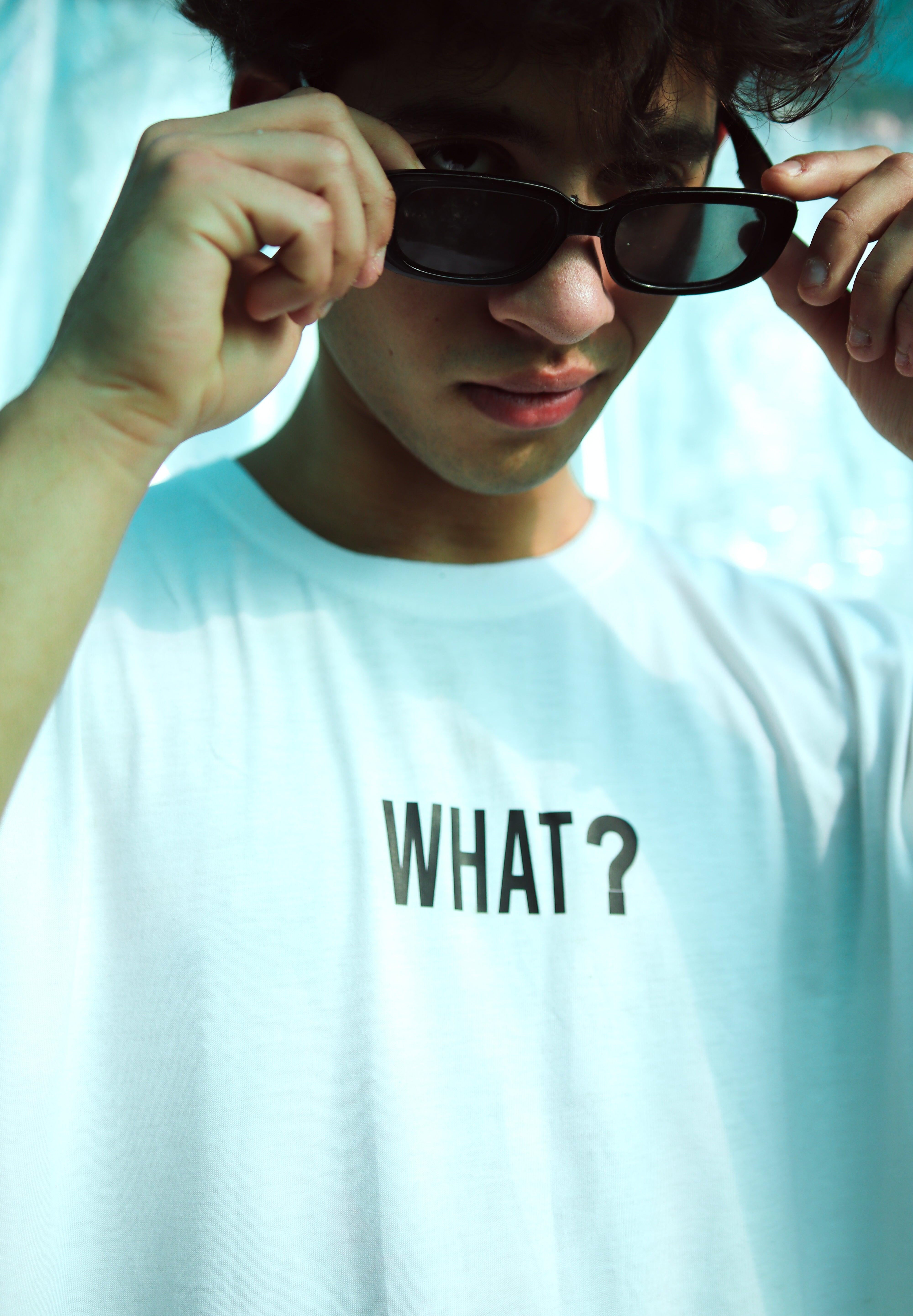 Oversize What T-Shirt - Surteez