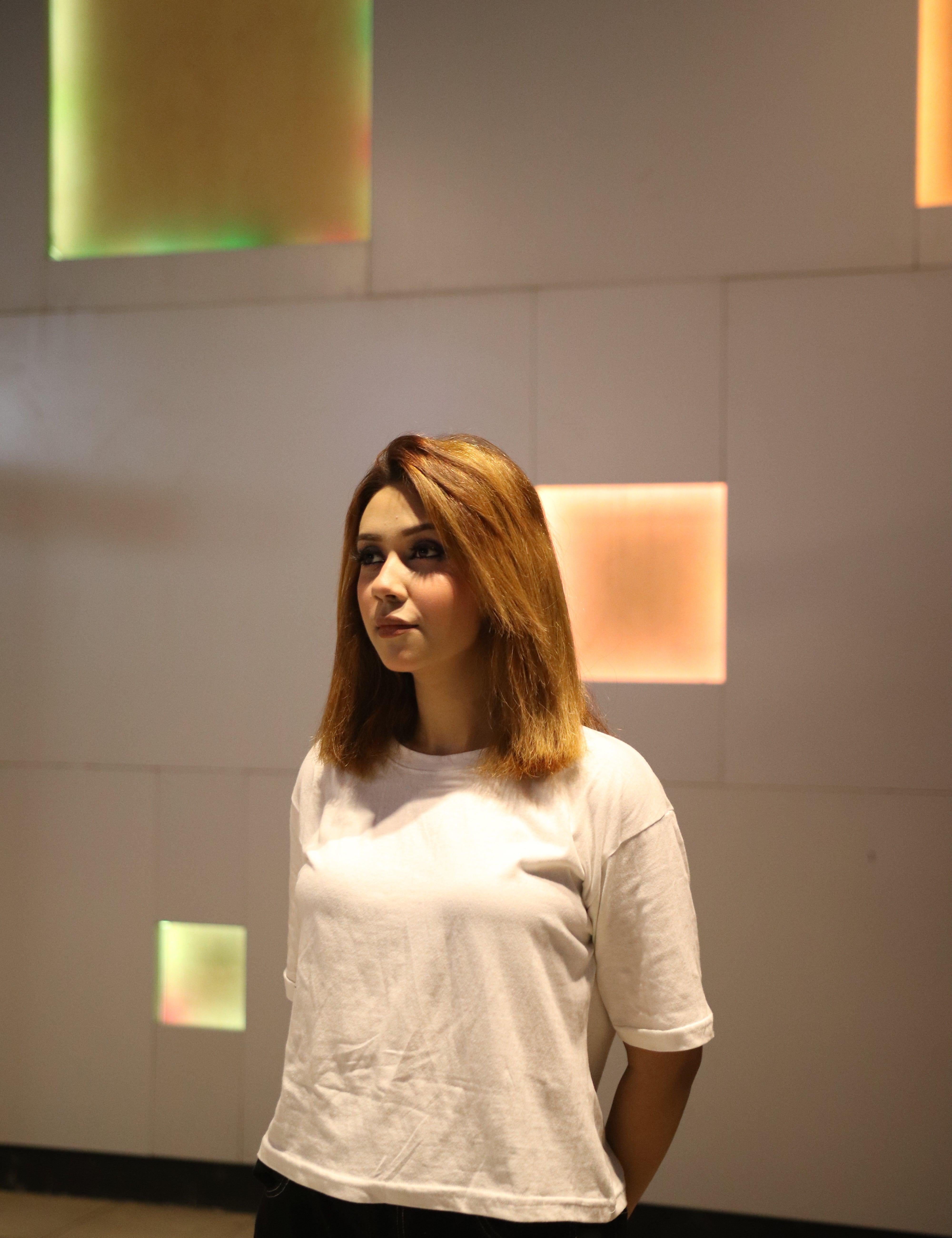 White Crop Top - Surteez