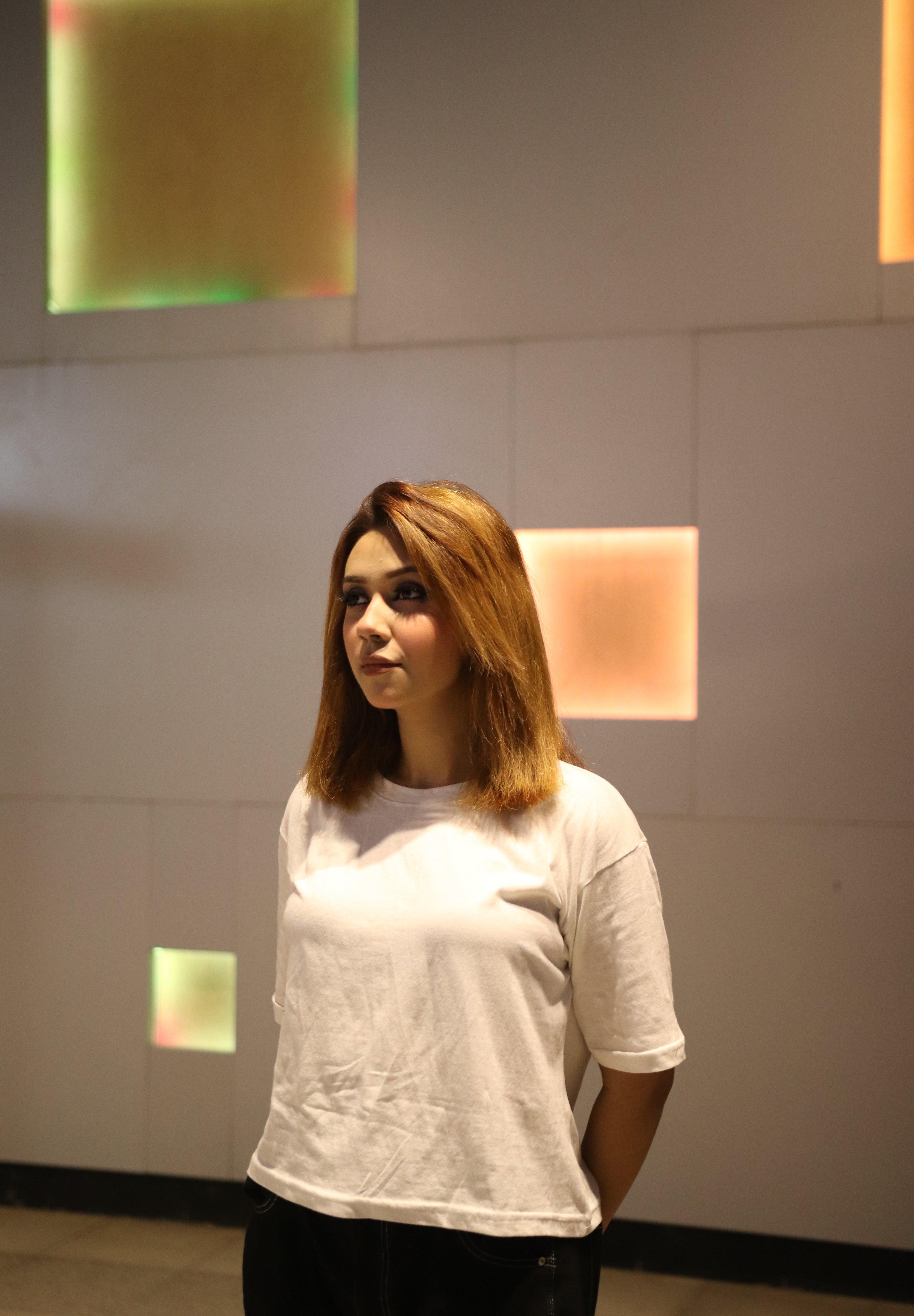 White Crop Top - Surteez