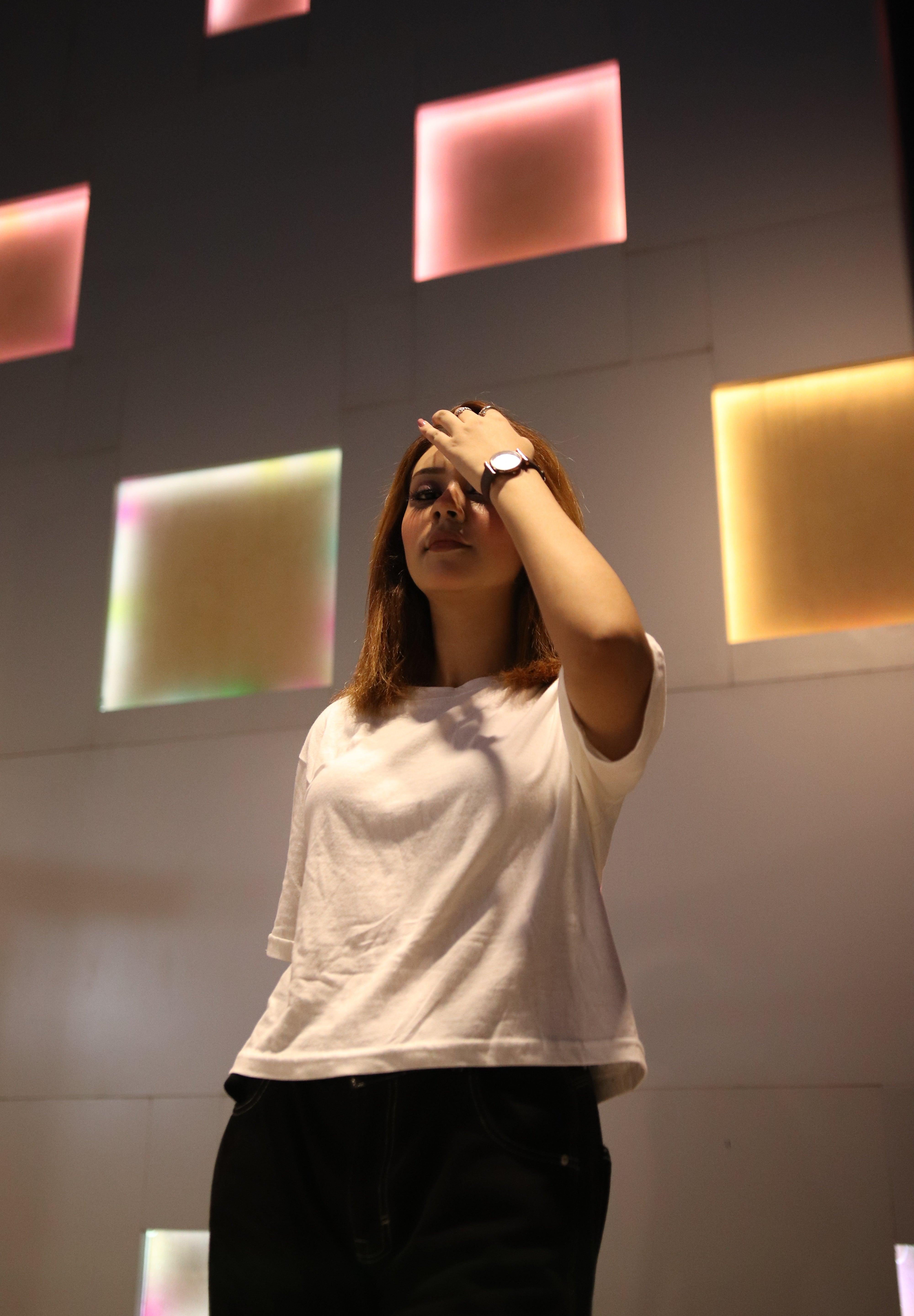 White Crop Top - Surteez