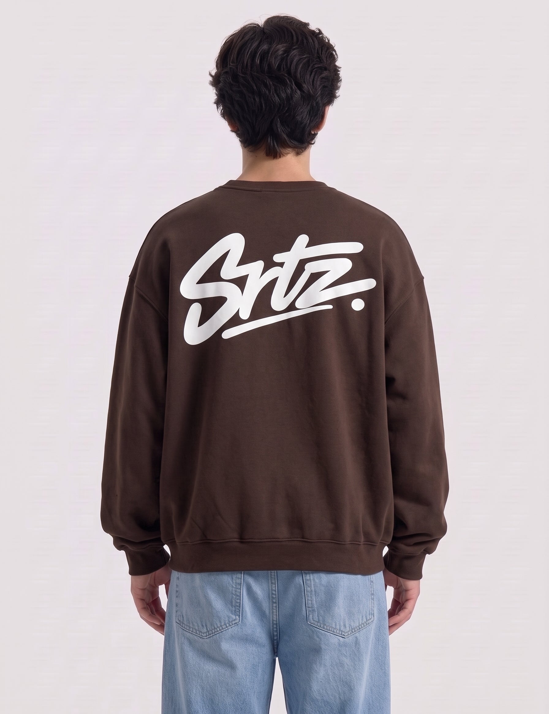 Make_him_wear_sweatshirt_2K_20261008185111.jpg