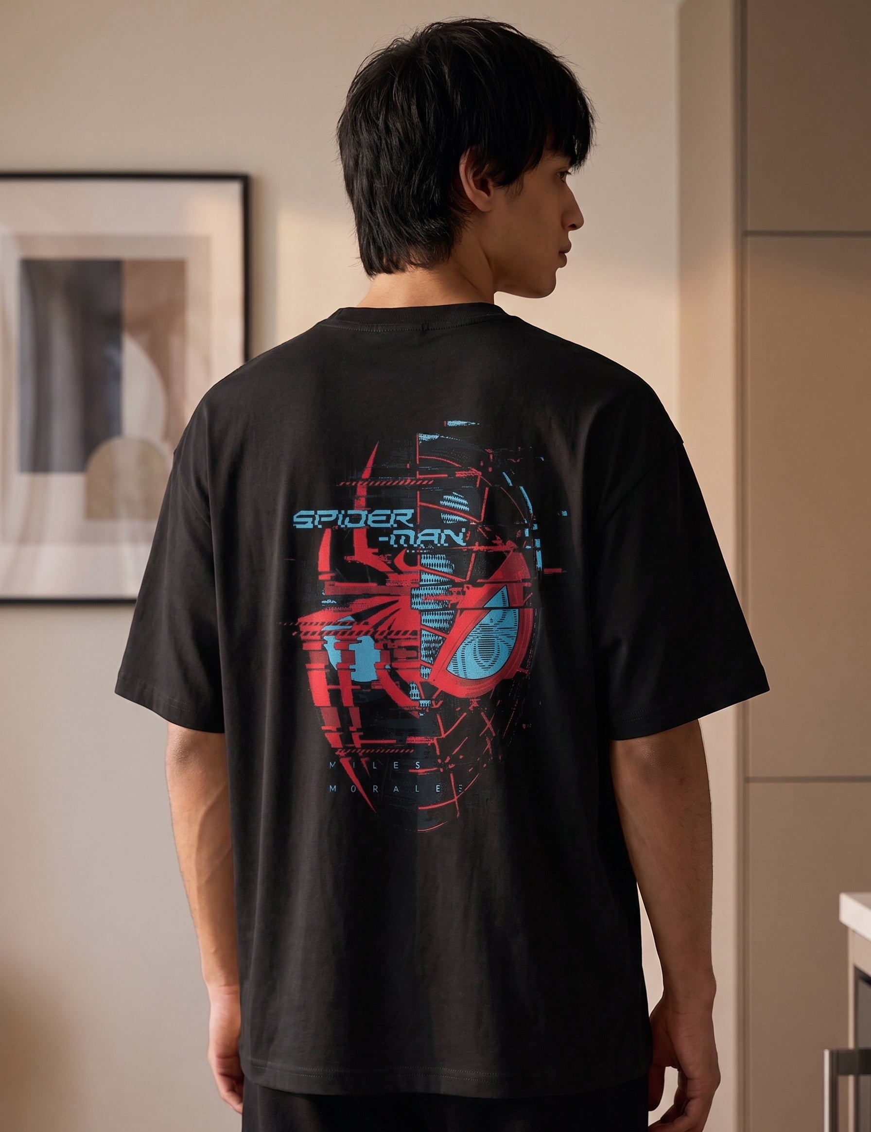 Recreating_model_in_t-shirt_2K_202608171346.jpg