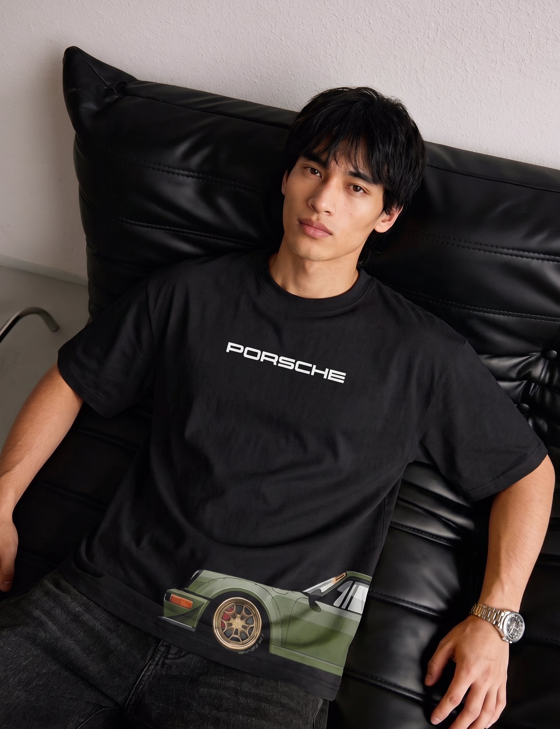 Recreating_model_wearing_t-shirt_2K_202608151858.jpg
